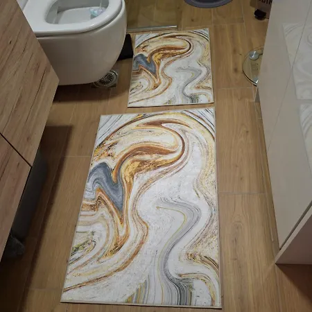 Crystallus Apartman *